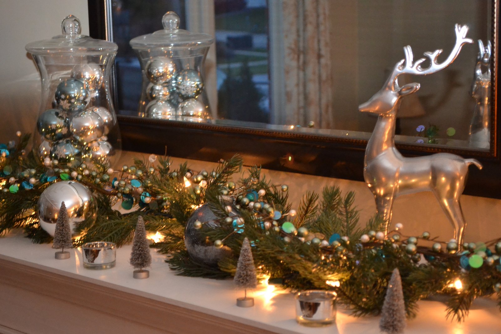 20 Christmas Mantel Decorations Ideas for This Year