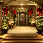 25 Christmas Staircase Decorations Ideas for This Year