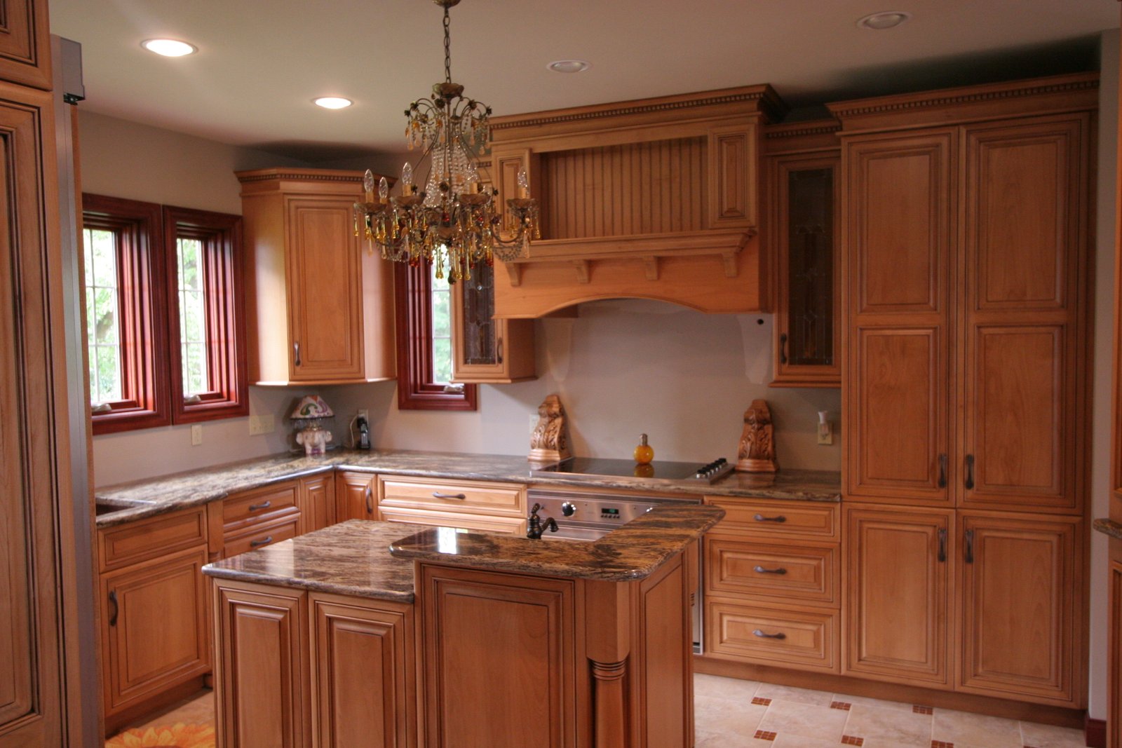 New Design Kitchen Cabinets with Simple Decor