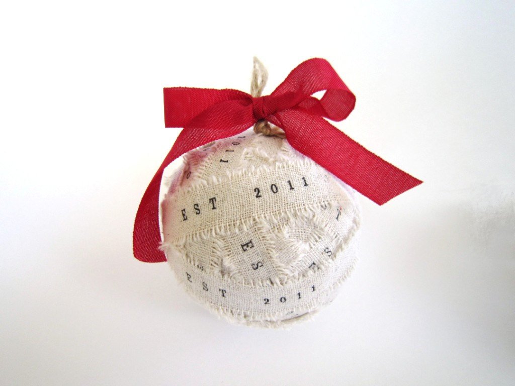 Beautiful Personalized Christmas Ornaments