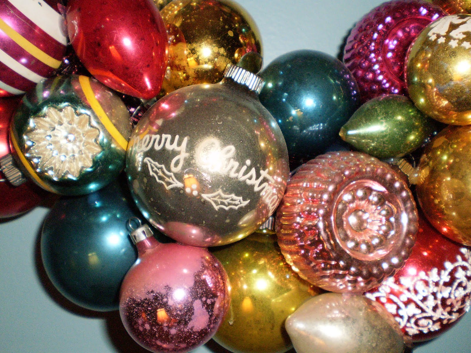 Latest Antique Christmas Decorations Info