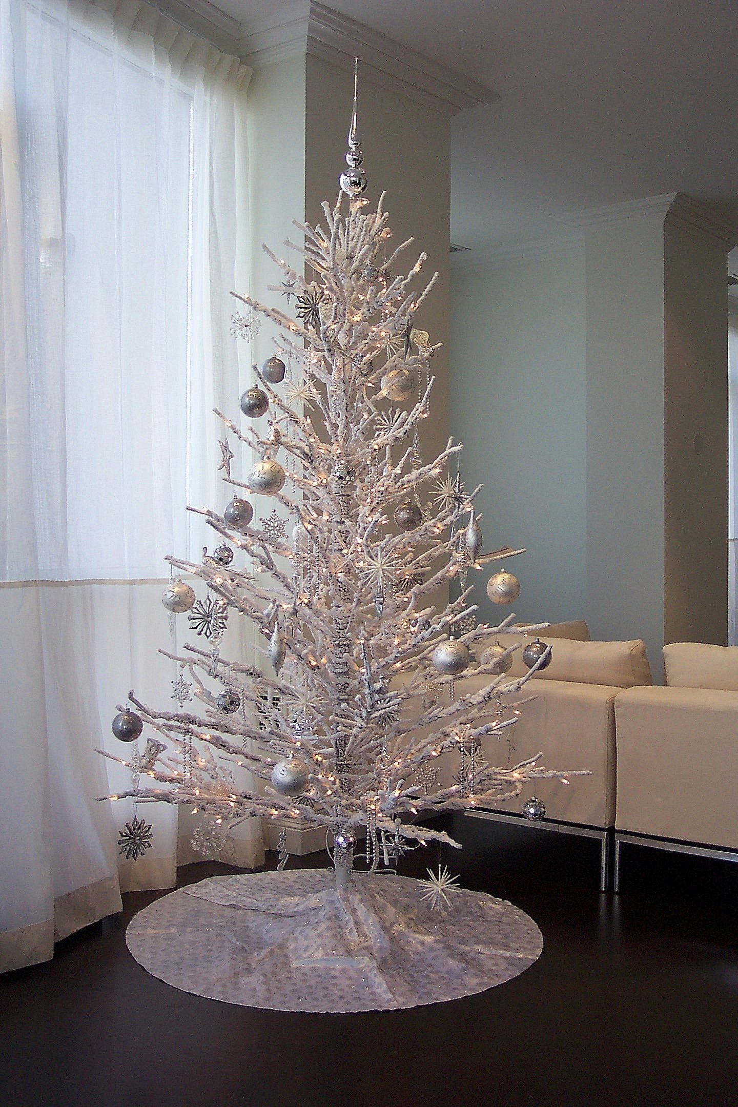 White Christmas Tree Pictures &amp; Photos