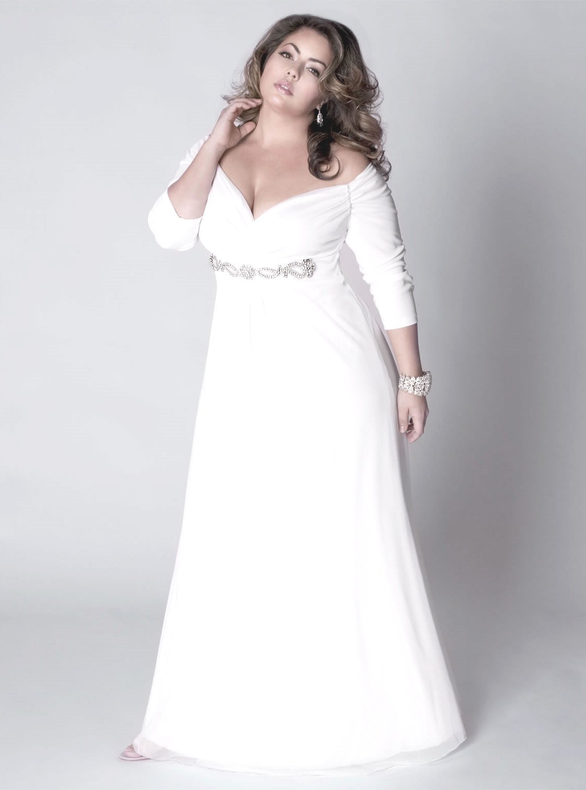 15 Plus Size Wedding Dresses To Make You Look Like Queen - MagMent