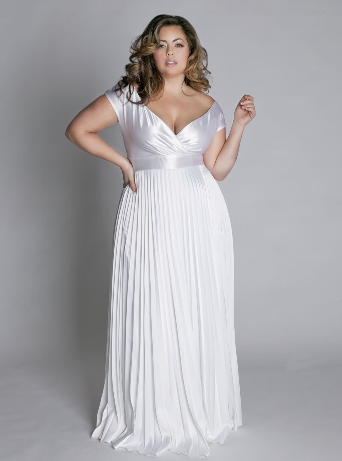 15 Plus Size Wedding Dresses To Make You Look Like Queen MagMent