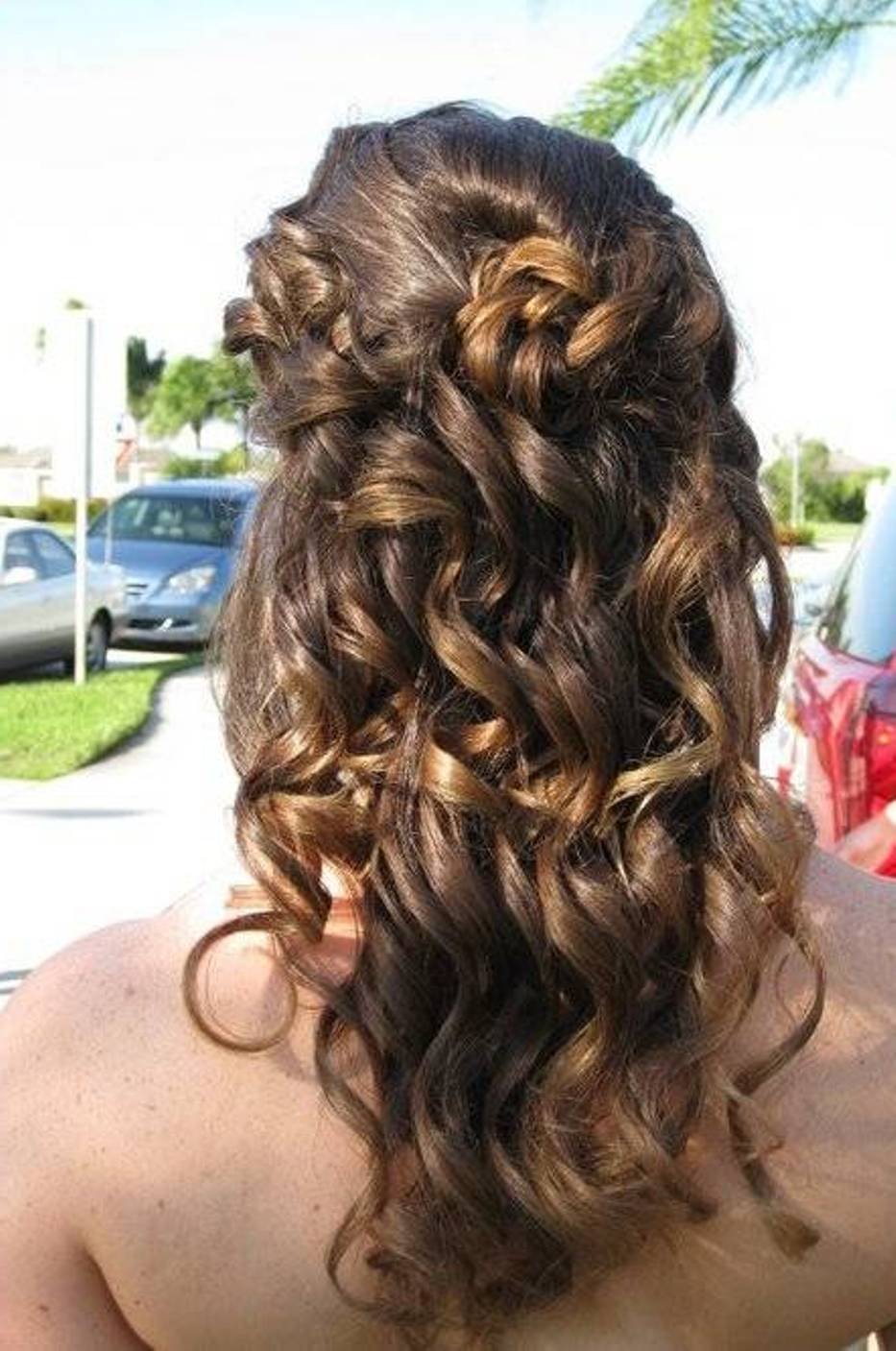 20 Unique Prom Hairstyles Ideas With Pictures - MagMent