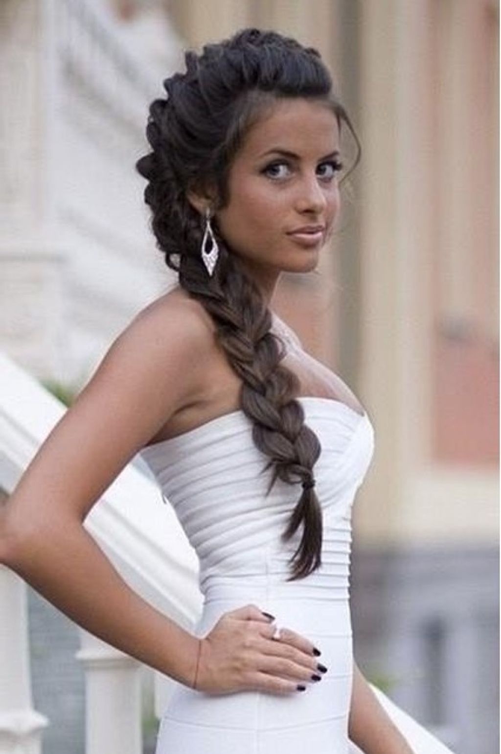 20 Long Curls Hairstyles for Weddings You Can Do At Home - MagMent