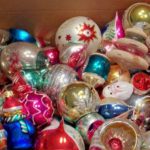 25 Modern Christmas Ornaments You Can Try This Year